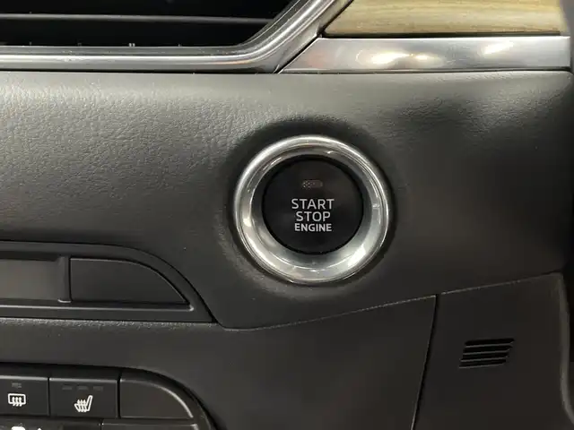 マツダ ＣＸ－５ XD エクスクルーシブモード 鹿児島県 2020(令2)年 4.7万km ジェットブラックマイカ 純正ナビ/（AM/FM/CD/DVD/Bluetooth）/360°ビューモニター/BOSEサウンドシステム/ETC/前後ドライブレコーダー/アドバンスドスマートシティブレーキ/パーキングセンサー/レーダークルーズコントロール/ブラインドスポットモニター/パワーバックドア/アダプティブLEDヘッドランプ/オートライト/フォグランプ/純正19インチアルミ/革巻きステアリング/革シート/パワーシート/シートヒーター/シートベンチレーション/左右独立オートエアコン