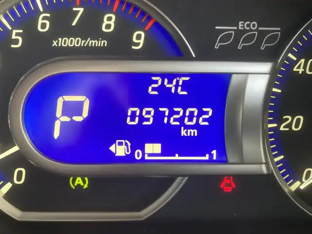 日産 デイズ ハイウェイスターG ターボ 埼玉県 2015(平27)年 9.8万km ホワイトパール (株)IDOMが運営する【じしゃロン鳩ヶ谷店】の自社ローン専用車両になりますこちらは現金またはオートローンご利用時の価格です。自社ローンご希望の方は別途その旨お申付け下さい/登録時97202km/純正SDナビ(品番:MC315D-W)/フルセグTV/全周囲カメラ/アイドリングストップ/プッシュスタート/ETC/スマートキー/スペアキー1本/フロントドライブレコーダー/純正フロアマット/純正15インチAW/横滑り防止システム/衝突被害軽減システム/オートハイビーム/オートライト/ベンチシート