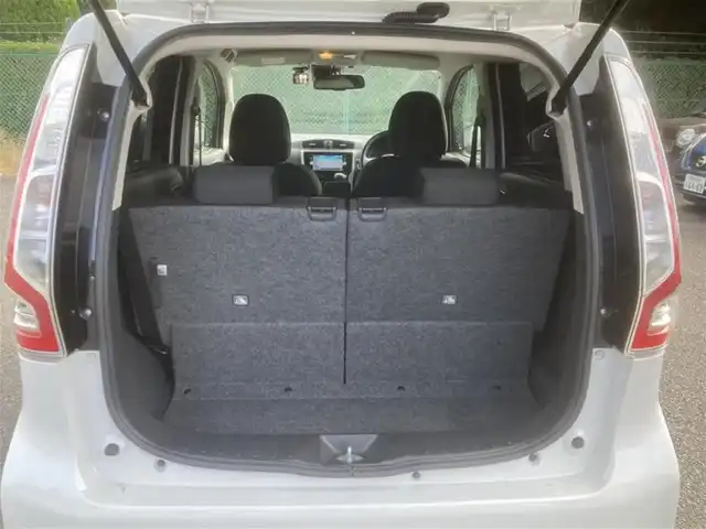 日産 デイズ ハイウェイスターG ターボ 埼玉県 2015(平27)年 9.8万km ホワイトパール (株)IDOMが運営する【じしゃロン鳩ヶ谷店】の自社ローン対象車両になります。こちらは現金ご利用時の価格です。自社ローンご希望の方は別途その旨お申付け下さい。/登録時97202km/純正SDナビ(品番:MC315D-W)/フルセグTV/全周囲カメラ/アイドリングストップ/プッシュスタート/ETC/スマートキー/スペアキー1本/フロントドライブレコーダー/純正フロアマット/純正15インチAW/横滑り防止システム/衝突被害軽減システム/オートハイビーム/オートライト/ベンチシート