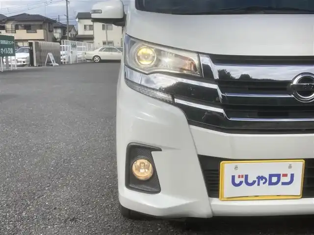 日産 デイズ ハイウェイスターG ターボ 埼玉県 2015(平27)年 9.8万km ホワイトパール (株)IDOMが運営する【じしゃロン鳩ヶ谷店】の自社ローン対象車両になります。こちらは現金ご利用時の価格です。自社ローンご希望の方は別途その旨お申付け下さい。/登録時97202km/純正SDナビ(品番:MC315D-W)/フルセグTV/全周囲カメラ/アイドリングストップ/プッシュスタート/ETC/スマートキー/スペアキー1本/フロントドライブレコーダー/純正フロアマット/純正15インチAW/横滑り防止システム/衝突被害軽減システム/オートハイビーム/オートライト/ベンチシート