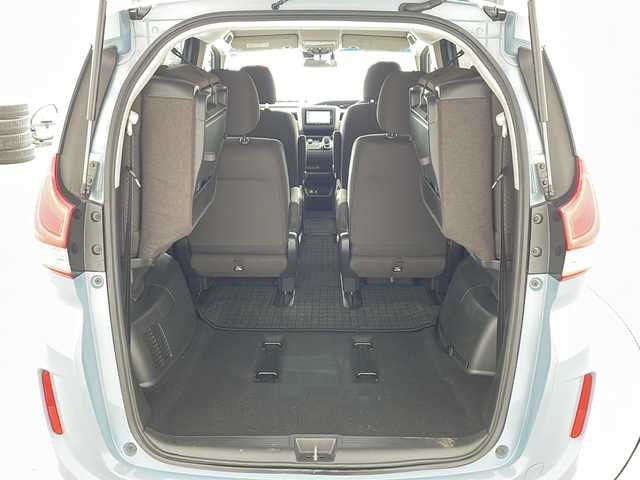 ホンダ フリード ハイブリット G ホンダセンシング 兵庫県 2020(令2)年 4.8万km シーグラスブルーパール ・純正ナビ/Bluetooth/CD/DVD/USB/・バックカメラ/・ホンダセンシング/・衝突軽減ブレーキ/・レーンディバーチャーアラート/・レーンキープアシスト/・レーダークルーズコントロール/・横滑り防止装置/・コーナーセンサー/・両側パワースライドドア/・ステアリングリモコン/・オートワイパー/・純正フロアマット/・シートヒーター/・ロールサンシェード/・LEDヘッドライト/・W＋サイドエアバッグ/・純正前方ドライブレコーダー/・ビルトインETC/・プッシュスタートボタン/・スマートキー/・スペアキー