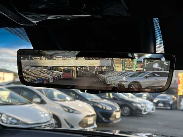 トヨタ ハリアー ハイブリッド Z レザーパッケージ 広島県 2020(令2)年 6.9万km プレシャスブラックパール モデリスタエアロ（F/S/R）/トヨタセーフティセンス/・プリクラッシュセーフティ/・レーンディパーチャーアラート/・LTA/・先行車発進告知/・RSA/・レーダークルーズコントロール/クリアランスソナー/HUD/BSM/RCTA/デジタルインナーミラー/パワーバックドア/JBLプレミアムサウンド/純正12.3インチナビ/・フルセグ/Bluetooth/USB/パノラミックビューモニター/ステアリングヒーター/革巻きステアリング/ステアリングスイッチ/黒革シート/シートヒーター/ベンチレーション/パワーシート/シートメモリー/ETC2.0/純正ドアバイザー/社外19インチアルミホイール/W+サイド+カーテンエアバック