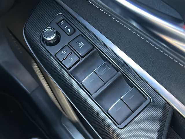 トヨタ ハリアー ハイブリッド Z レザーパッケージ 広島県 2020(令2)年 6.9万km プレシャスブラックパール モデリスタエアロ（F/S/R）/トヨタセーフティセンス/・プリクラッシュセーフティ/・レーンディパーチャーアラート/・LTA/・先行車発進告知/・RSA/・レーダークルーズコントロール/クリアランスソナー/HUD/BSM/RCTA/デジタルインナーミラー/パワーバックドア/JBLプレミアムサウンド/純正12.3インチナビ/・フルセグ/Bluetooth/USB/パノラミックビューモニター/ステアリングヒーター/革巻きステアリング/ステアリングスイッチ/黒革シート/シートヒーター/ベンチレーション/パワーシート/シートメモリー/ETC2.0/純正ドアバイザー/社外19インチアルミホイール/W+サイド+カーテンエアバック