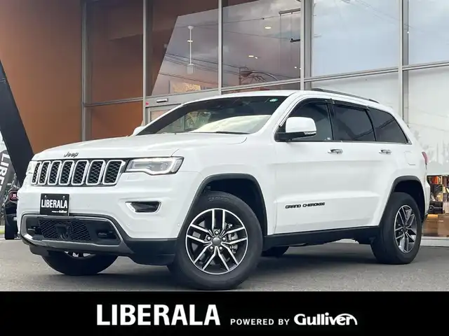 クライスラー・ジープ ジープ グランドチェロキー LTD 岐阜県 2019(令1)年 4.4万km 白 アダクティブクルーズコントロール　/ＬａｎｅＳｅｎｓｅ車線逸脱警報プラス　/リアビューカメラ　/電動パワーリフトゲート　/シートヒーター　/エアーシート　/パワーシート　/純正ナビ　/４ＷＤ