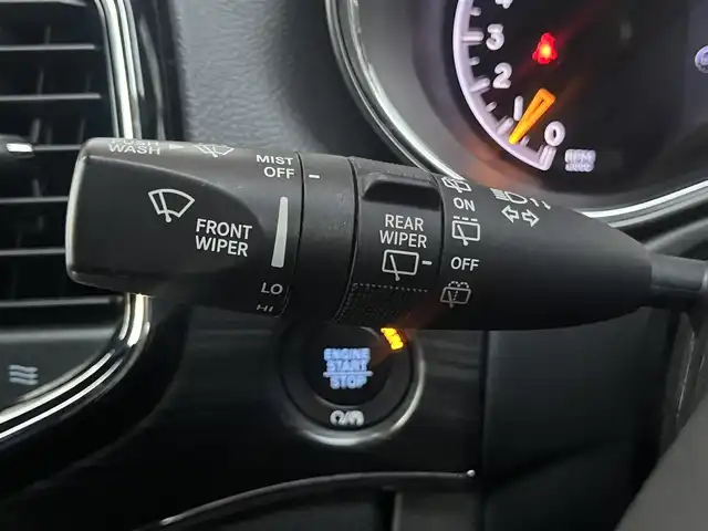 クライスラー・ジープ ジープ グランドチェロキー LTD 岐阜県 2019(令1)年 4.4万km 白 アダクティブクルーズコントロール　/ＬａｎｅＳｅｎｓｅ車線逸脱警報プラス　/リアビューカメラ　/電動パワーリフトゲート　/シートヒーター　/エアーシート　/パワーシート　/純正ナビ　/４ＷＤ