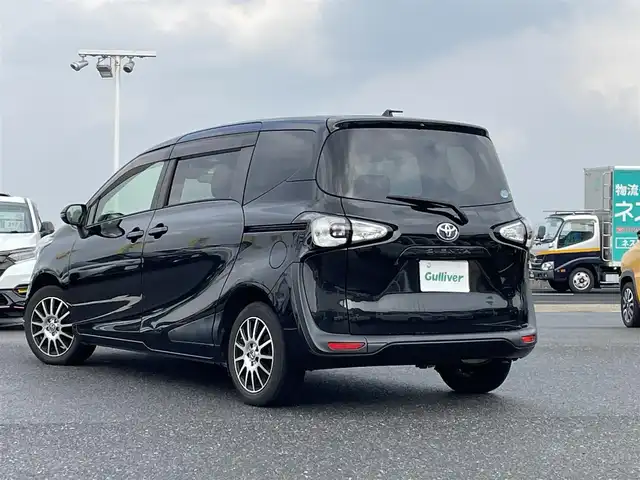 トヨタ シエンタ G 島根県 2017(平29)年 9.7万km ブラックマイカ 登録時走行距離96125km/保証書/取扱説明書/純正ナビ/Bluetooth・TV・FM・AM/HDMI外部入力/両側パワースライドドア/オートマチックハイビーム/純正LEDヘッドライト/レベライザー/ウィンカーミラー/エンジンスターター/ETC