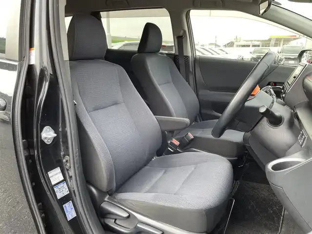 トヨタ シエンタ G 島根県 2017(平29)年 9.7万km ブラックマイカ 登録時走行距離96125km/保証書/取扱説明書/純正ナビ/Bluetooth・TV・FM・AM/HDMI外部入力/両側パワースライドドア/オートマチックハイビーム/純正LEDヘッドライト/レベライザー/ウィンカーミラー/エンジンスターター/ETC