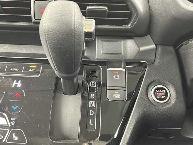 日産 ルークス HWS X プロパイロットED 宮城県 2023(令5)年 6.8万km ホワイトパール 禁煙車/プロパイロット/エマージェンシーブレーキ/車線逸脱警報/車線逸脱防止支援システム/先行車発進お知らせ/速度標識表示/道路標識表示/ソナー/インテリジェントルームミラー/純正7インチナビ/（BT.SD.AM.FM.CD.USB）/アラウンドビューモニター/フルセグテレビ/ビルトインETC/両側パワースライドドア/ハンズフリースライドドア/電動パーキングブレーキ/AUTOHOLD/前席シートヒーター/ステアリングヒーター/革巻きステアリング/ステアリングスイッチ/プッシュスタート/スマートキー（2本）/ロールサンシェード/シートバックテーブル/純正フロアマット/LEDヘッドライト/LEDフォグランプ/純正14インチアルミホイール/横滑り防止機能/アイドリングストップ