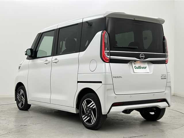 日産 ルークス HWS X プロパイロットED 宮城県 2023(令5)年 6.8万km ホワイトパール 禁煙車/プロパイロット/エマージェンシーブレーキ/車線逸脱警報/車線逸脱防止支援システム/先行車発進お知らせ/速度標識表示/道路標識表示/ソナー/インテリジェントルームミラー/純正7インチナビ/（BT.SD.AM.FM.CD.USB）/アラウンドビューモニター/フルセグテレビ/ビルトインETC/両側パワースライドドア/ハンズフリースライドドア/電動パーキングブレーキ/AUTOHOLD/前席シートヒーター/ステアリングヒーター/革巻きステアリング/ステアリングスイッチ/プッシュスタート/スマートキー（2本）/ロールサンシェード/シートバックテーブル/純正フロアマット/LEDヘッドライト/LEDフォグランプ/純正14インチアルミホイール/横滑り防止機能/アイドリングストップ