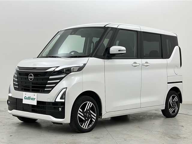 日産 ルークス HWS X プロパイロットED 宮城県 2023(令5)年 6.8万km ホワイトパール 禁煙車/プロパイロット/エマージェンシーブレーキ/車線逸脱警報/車線逸脱防止支援システム/先行車発進お知らせ/速度標識表示/道路標識表示/ソナー/インテリジェントルームミラー/純正7インチナビ/（BT.SD.AM.FM.CD.USB）/アラウンドビューモニター/フルセグテレビ/ビルトインETC/両側パワースライドドア/ハンズフリースライドドア/電動パーキングブレーキ/AUTOHOLD/前席シートヒーター/ステアリングヒーター/革巻きステアリング/ステアリングスイッチ/プッシュスタート/スマートキー（2本）/ロールサンシェード/シートバックテーブル/純正フロアマット/LEDヘッドライト/LEDフォグランプ/純正14インチアルミホイール/横滑り防止機能/アイドリングストップ