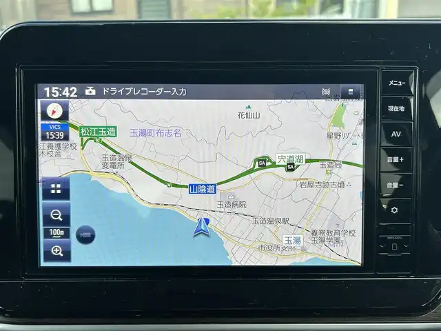 日産 オーラ G 島根県 2022(令4)年 4.8万km ピュアホワイトパール 登録時走行距離47265km/保証書/取説/純正9インチナビ/Bluetooth/フルセグ/radio/SD/HDMI/全周囲カメラ/プッシュスタート/インテリジェントルームミラー/ブラインドスポットモニター/LEDヘッドライト/オートライト/オートマチックハイビーム/フォグライト/スマートキー/スペアキー/純正17インチアルミホイール/ETC