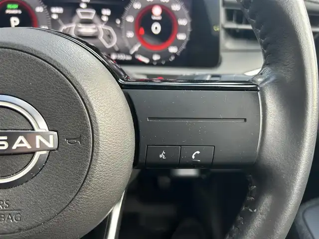 日産 オーラ G 島根県 2022(令4)年 4.8万km ピュアホワイトパール 登録時走行距離47265km/保証書/取説/純正9インチナビ/Bluetooth/フルセグ/radio/SD/HDMI/全周囲カメラ/プッシュスタート/インテリジェントルームミラー/ブラインドスポットモニター/LEDヘッドライト/オートライト/オートマチックハイビーム/フォグライト/スマートキー/スペアキー/純正17インチアルミホイール/ETC