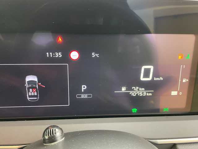 日産 ノート X FOUR 道央・札幌 2022(令4)年 7.1万km スーパーブラック ・4WD/ワンオーナー/・純正ディスプレイオーディオ  USB/BT/・バックカメラ/・純正エンジンスターター/・エマージェンシーブレーキ/・レーンキープアシスト/・電動パーキング/・オートマチックハイビーム/・ステアリングヒーター/・シートヒーター/・ドアバイザー/・スマートキー/・スペアキー/・冬タイヤ純正スチールホイール積込/・電動格納ミラー/・ウィンカーミラー/・LEDオートライト/・プッシュスタート