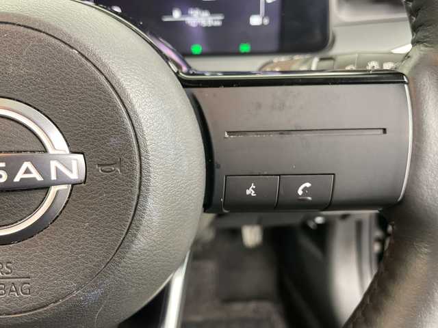 日産 ノート X FOUR 道央・札幌 2022(令4)年 7.1万km スーパーブラック ・4WD/ワンオーナー/・純正ディスプレイオーディオ  USB/BT/・バックカメラ/・純正エンジンスターター/・エマージェンシーブレーキ/・レーンキープアシスト/・電動パーキング/・オートマチックハイビーム/・ステアリングヒーター/・シートヒーター/・ドアバイザー/・スマートキー/・スペアキー/・冬タイヤ純正スチールホイール積込/・電動格納ミラー/・ウィンカーミラー/・LEDオートライト/・プッシュスタート