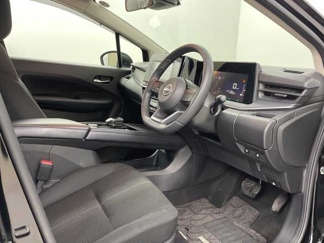 日産 ノート X FOUR 道央・札幌 2022(令4)年 7.1万km スーパーブラック ・4WD/ワンオーナー/・純正ディスプレイオーディオ  USB/BT/・バックカメラ/・純正エンジンスターター/・エマージェンシーブレーキ/・レーンキープアシスト/・電動パーキング/・オートマチックハイビーム/・ステアリングヒーター/・シートヒーター/・ドアバイザー/・スマートキー/・スペアキー/・冬タイヤ純正スチールホイール積込/・電動格納ミラー/・ウィンカーミラー/・LEDオートライト/・プッシュスタート