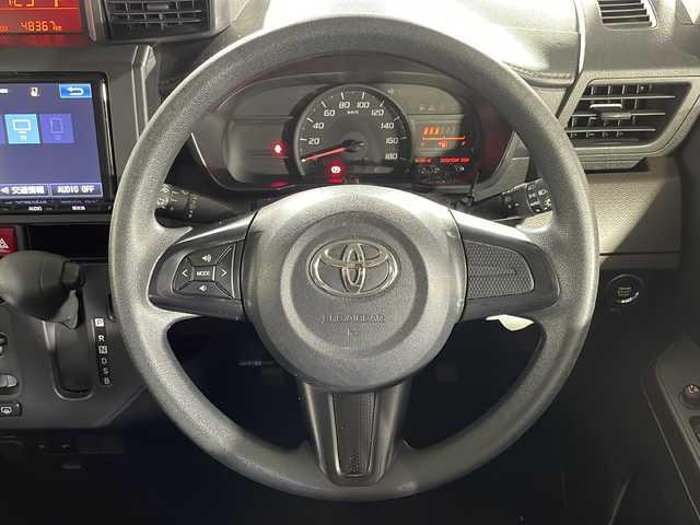 トヨタ ルーミー X S 沖縄県 2016(平28)年 4.9万km プラムブラウンパールクリスタルシャイン 県外仕入れ　/禁煙車　/純正９インチナビ　/　フルセグ　Bluetooth CD DVD/ビルトインＥＴＣ　/ドライブレコーダー　/シートヒーター　/ステアリングリモコン　/バックカメラ　/プッシュスタート　/ヘッドライトレベライザー