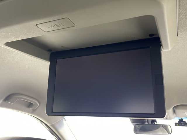 日産 エルグランド 250ハイウェイスターS 広島県 2019(平31)年 3.5万km ファントムブラック 純正8型ナビ/純正フリップダウンモニター/両側パワースライドドア/バックカメラ/オットマン/インテリジェントクルーズコントロール/エマージェンシーブレーキ/車線逸脱抑制/ハイビームアシスト/前後ソナー/踏み間違い衝突防止アシスト/LEDヘッドランプ/純正18インチAW/ETC/ドライブレコーダー