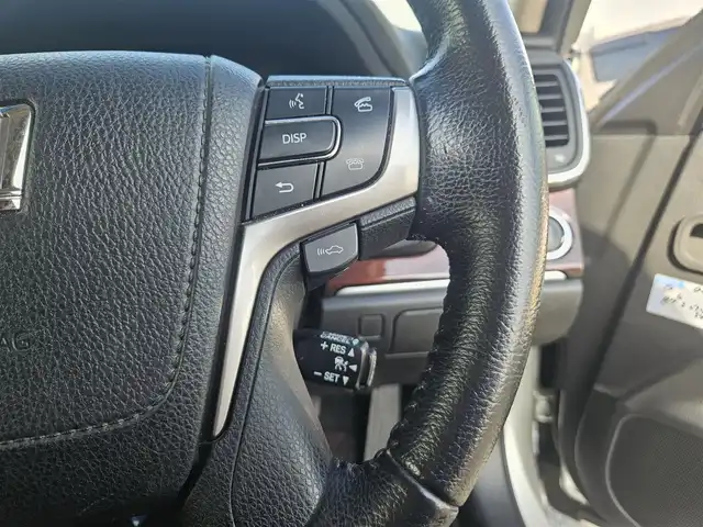 トヨタ クラウン ロイヤル ロイヤルサルーン 香川県 2013(平25)年 5.5万km プレシャスシルバー 純正8型ナビ/フルセグTV/バックカメラ/ビルトインETC/レーダークルーズコントロール/HIDヘッドランプ/オートライト/LEDフロントフォグランプ/オートエアコン/革巻きステアリング/ベージュファブリックシート/前席パワーシート/純正16インチアルミホイール/スマートキー/プッシュエンジンスタート/禁煙車