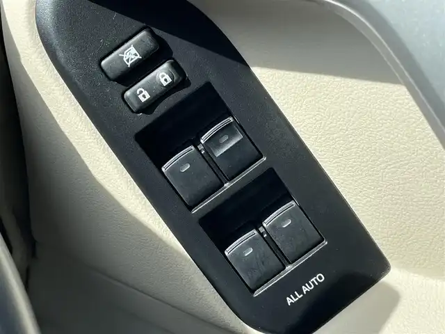 トヨタ ランドクルーザー プラド TX Lパッケージ 山口県 2022(令4)年 3.1万km ホワイトパールクリスタルシャイン サンルーフ/ベージュ革シート/前席パワーシート/前席エアシート シートヒーター/モデリスタ エアロ (F/Ru)/9型SDナビ フルセグTV CD DVD BT/バックカメラ/フロントカメラ/スマートキー 2個/コーナーセンサー/スマートルームミラー/衝突被害軽減ブレーキ/レーダークルーズコントロール/レーンアシスト/オートマチックハイビーム/ビルトイン ETC/ドラレコ/LEDオートヘッドライト/フォグライト/W サイド カーテン ニー エアバッグ/禁煙車