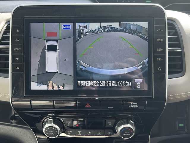 日産 セレナ ハイウェイスター V 鳥取県 2021(令3)年 6万km ブリリアントホワイトパール 純正9型ＳＤナビ　/両側パワースライドドア　/全方位カメラ　/衝突被害軽減システム　/ＬＥＤヘッドライト　/コーナーセンサー前後　/レーンキープアシスト　/社外ドライブレコーダー　/プロパイロット　/純正フロアマット　/ドアバイザー