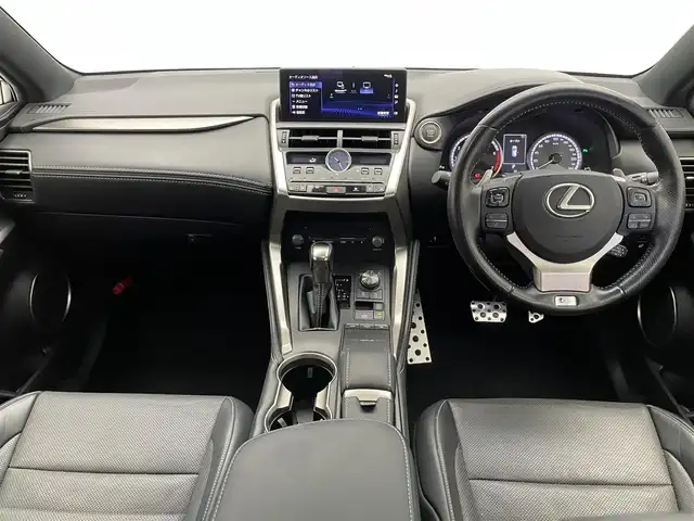 レクサス ＮＸ 300 Fスポーツ 愛知県 2018(平30)年 4万km ブラック 後期型　純正ナビ　フルセグＴＶ　Ｂｌｕｅｔｏｏｔｈ　バックサイドカメラ　ムーンルーフ　黒革　シートヒーター　電動リアゲート　三眼ＬＥＤライト　レクサスセーフティ　衝突軽減　追従クルコン　ＢＳＭ　ステアリングヒーター　エアーシート　コーナーセンサー　純正ドラレコ　禁煙車