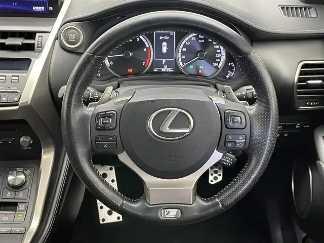 レクサス ＮＸ 300 Fスポーツ 愛知県 2018(平30)年 4万km ブラック 後期型　純正ナビ　フルセグＴＶ　Ｂｌｕｅｔｏｏｔｈ　バックサイドカメラ　ムーンルーフ　黒革　シートヒーター　電動リアゲート　三眼ＬＥＤライト　レクサスセーフティ　衝突軽減　追従クルコン　ＢＳＭ　ステアリングヒーター　エアーシート　コーナーセンサー　純正ドラレコ　禁煙車