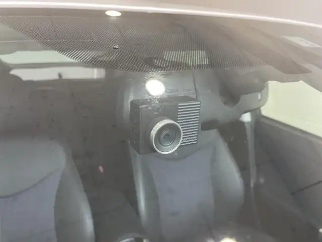 トヨタ プリウス G 鳥取県 2012(平24)年 9.2万km ホワイトパールクリスタルシャイン (株)IDOMが運営する【じしゃロン鳥取店】の自社ローン専用車両になります。こちらは現金またはオートローンご利用時の価格です。自社ローンご希望の方は別途その旨お申付け下さい/純正SDナビ（NSZT-W61G）/・Bluetooth接続/・CD/DVD/・フルセグTV/バックカメラ/ステアリングリモコン/クルーズコントロール/プッシュスタート/スマートキー/純正フロアマット/前後コーナーセンサー/D席パワーシート/ウインカーミラー/取扱説明書