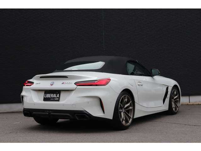 ＢＭＷ Ｚ４ M40i 大分県 2022(令4)年 0.3万km アルピンホワイトⅢ ワンオーナー/アダプティブクルーズコントロール/ブラインドスポットモニター/ヘッドアップディスプレイ/黒革シート/シートヒーター/純正ナビ/ApplecarPlay/androidauto/バックカメラ/Bluetooth/ワイヤレス充電/LEDヘッドライト/オートハイビーム/前後コーナーセンサー/ステアリングスイッチ/パドルシフト/全方位ドライブレコーダー/純正19インチアルミホイール/ミラー一体型ETC/取扱説明書/保証書/スペアキー×1