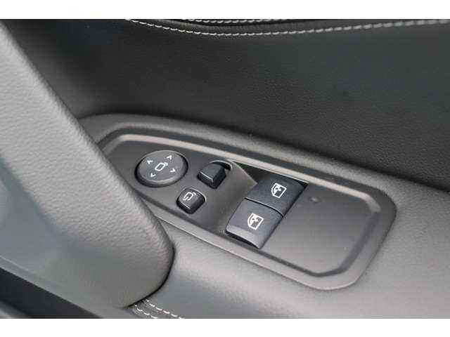 ＢＭＷ Ｚ４ M40i 大分県 2022(令4)年 0.3万km アルピンホワイトⅢ ワンオーナー/アダプティブクルーズコントロール/ブラインドスポットモニター/ヘッドアップディスプレイ/黒革シート/シートヒーター/純正ナビ/ApplecarPlay/androidauto/バックカメラ/Bluetooth/ワイヤレス充電/LEDヘッドライト/オートハイビーム/前後コーナーセンサー/ステアリングスイッチ/パドルシフト/全方位ドライブレコーダー/純正19インチアルミホイール/ミラー一体型ETC/取扱説明書/保証書/スペアキー×1