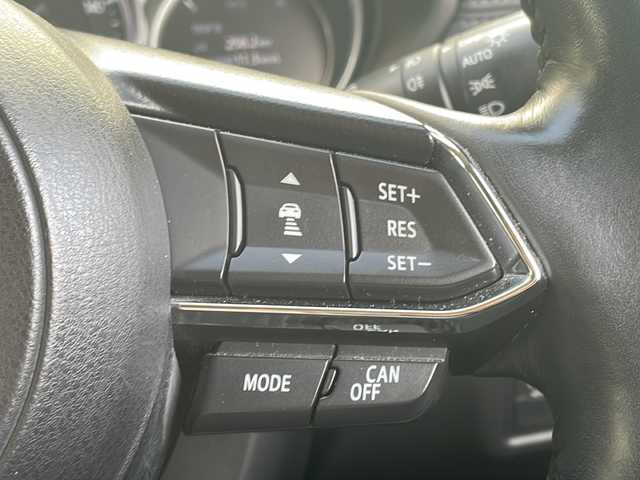 マツダ ＣＸ－５ XD Lパッケージ 京都府 2017(平29)年 8.4万km スノーフレイクホワイトパールマイカ 〇純正マツダコネクトナビ/（Bluetoothオーディオ/DVD再生/フルセグ）　/〇バックカメラ　/〇アドバンストスマートシティブレーキ/〇後退時スマートシティブレーキサポート/〇誤発進抑制制御/〇スマートブレーキサポート/〇レーダークルーズコントロール/〇ブラインドスポットモニタリング/〇車線逸脱警報システム/〇レーンキープアシストシステム/〇リアパーキングセンサー/〇ドライバーアテンションアラート/〇LEDヘッドランプ/オートライト/〇フロントフォグランプ/〇ドライブレコーダー　/〇ETC2.0/〇パワーバックドア/〇革シート/〇シートヒーター（運転席/助手席/後席）/〇パワーシート（運転席/助手席）/〇革巻きステアリングホイール/〇ステアリングヒーター　/〇禁煙車
