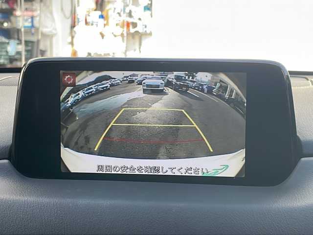 マツダ ＣＸ－５ XD Lパッケージ 京都府 2017(平29)年 8.4万km スノーフレイクホワイトパールマイカ 〇純正マツダコネクトナビ/（Bluetoothオーディオ/DVD再生/フルセグ）　/〇バックカメラ　/〇アドバンストスマートシティブレーキ/〇後退時スマートシティブレーキサポート/〇誤発進抑制制御/〇スマートブレーキサポート/〇レーダークルーズコントロール/〇ブラインドスポットモニタリング/〇車線逸脱警報システム/〇レーンキープアシストシステム/〇リアパーキングセンサー/〇ドライバーアテンションアラート/〇LEDヘッドランプ/オートライト/〇フロントフォグランプ/〇ドライブレコーダー　/〇ETC2.0/〇パワーバックドア/〇革シート/〇シートヒーター（運転席/助手席/後席）/〇パワーシート（運転席/助手席）/〇革巻きステアリングホイール/〇ステアリングヒーター　/〇禁煙車