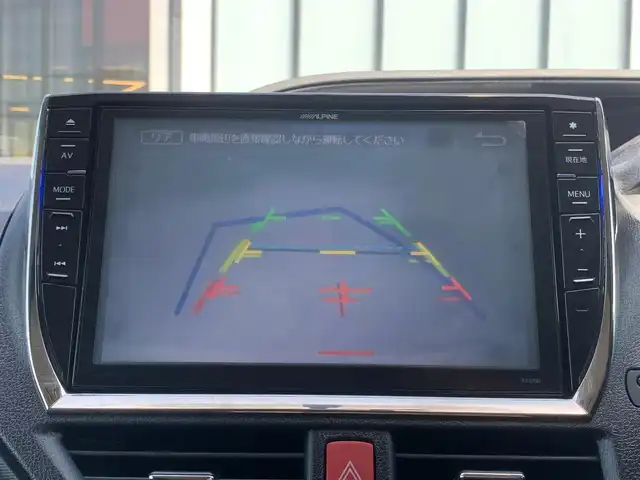 トヨタ ヴォクシー ZS 大阪府 2014(平26)年 7.1万km ホワイトパールクリスタルシャイン 純正１０インチナビ/   フルセグTV/CD/DVD/Bluetooth/バックモニター/後席モニター/片側パワースライドドア/アイドリングストップ/ステアリングスイッチ/純正フロアマット/プッシュスタート/スマートキー/ＥＴＣ　