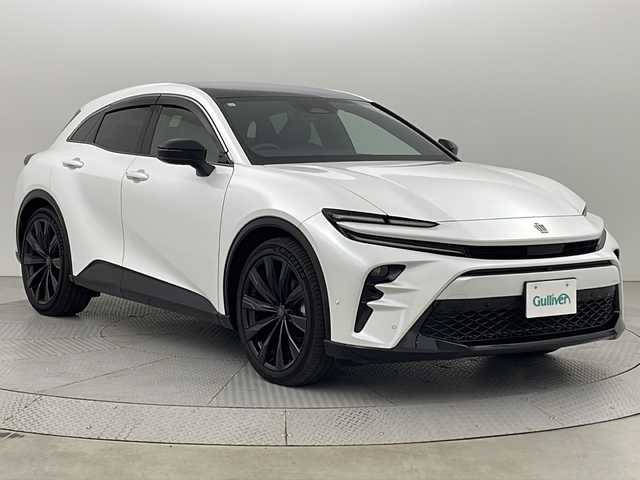 トヨタ クラウン スポーツ Z 新潟県 2023(令5)年 1.2万km プレシャスホワイトパール 4WD/トヨタセーフティーセンス/純正ナビ/　　フルセグ/BT/Miracast/FM/AM/アラウンドビューモニター/パワーバックドア/レーダークルーズコントロール/LEDオートライト/オートマチックハイビーム/レザーシート/パワーシート/シートメモリー/シートヒーター/エアシート/純正インチアルミホイール/デジタルインナーミラー/ブラインドスポットモニター/ガラスルーフ/ステアリングスイッチ/TypeCポート/置くだけ充電/スマートキー/ビルトインETC2.0