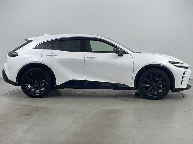 トヨタ クラウン スポーツ Z 道央・札幌 2023(令5)年 1.2万km プレシャスホワイトパール ・4WD/・トヨタセーフティーセンス/・純正ナビ（BT&USB&フルセグ&Miracast）/・ガラスルーフ/・パワーバックドア/・レーダークルーズコントロール/・LEDオートライト/・オートマチックハイビーム/・レザーシート/・パワーシート/・シートメモリー/・シートヒーター/・エアシート/・純正インチアルミホイール/・デジタルインナーミラー/・ブラインドスポットモニター/・ステアリングスイッチ/・TypeCポート/・置くだけ充電/・スマートキー/・ビルトインETC2.0