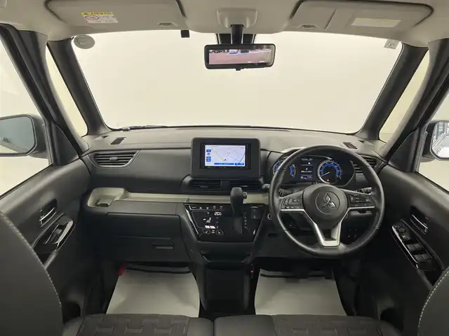 三菱 デリカミニ T プレミアム 福井県 2024(令6)年 0.5万km ベージュ 4WD/MI-PILOT/社外ナビ/アラウンドビューモニター/デジタルインナーミラー/衝突軽減ブレーキ/ステアリングヒーター/シートヒーター /両側パワースライドドア/コーナーセンサー/ETC/LEDヘッドライト/フォグランプ/電子パーキング/オートホールド/レーダークルーズコントロール/パドルシフト/オートライト/ハーフレザーシート