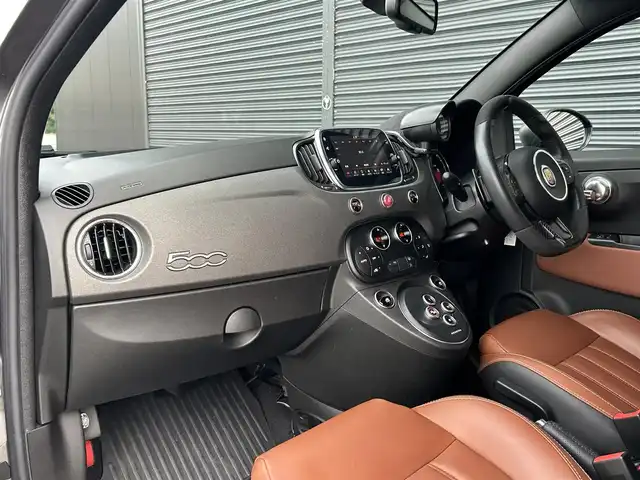 アバルト ５９５ コンペティツィオーネ スティーレ 茨城県 2020(令2)年 1.6万km ガンＭ 限定２５５台　/後期型　/茶革シート　/純正ディスプレイ　/ＣａｒＰｌａｙ　/ＢＴ　/ＵＳＢ　/バックカメラ　/バックソナー　/ＨＩＤヘッドライト　/デイライトＬＥＤ　/純正１７インチアルミホイール　/禁煙車