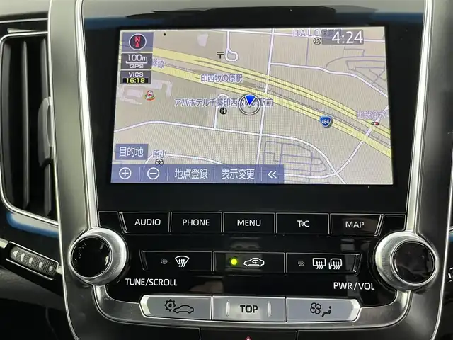 トヨタ クラウン ハイブリッド RS 千葉県 2018(平30)年 6.9万km プレシャスシルバー 禁煙車　/セーフティセンス　/純正メーカーナビ/・DVD CD再生機能/・Bluetooth接続/・フルセグTV/レーダークルーズコントロール　/レーンキープアシスト　/コーナーセンサー　/パーキングサポートブレーキ　/バックカメラ　/ロードサインアシスト/パワーシート/シートヒーター/ハンドルヒーター/LEDヘッドライト/ETC/シーケンシャルウィンカー/ステアリングリモコン