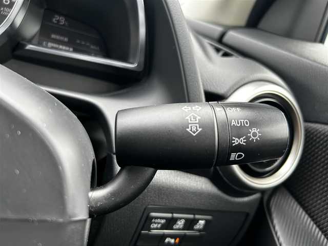 マツダ マツダ２ XD プロアクティブ 香川県 2020(令2)年 4.8万km ソニックシルバーM 登録時走行距離 47916km/純正ナビ/→AM/FM/フルセグTV/Bluetooth/ビルトインETC/ヘッドアップディスプレイ/ブラインドスポットモニター/MTモード付AT/前席シートヒーター/LEDオートライト/オートハイビーム/純正15インチAW/プッシュスタート/スマートキー/スペアキー/衝突被害軽減ブレーキ/レーンディパーチャーアラート/横滑り防止装置/クリアランスソナー