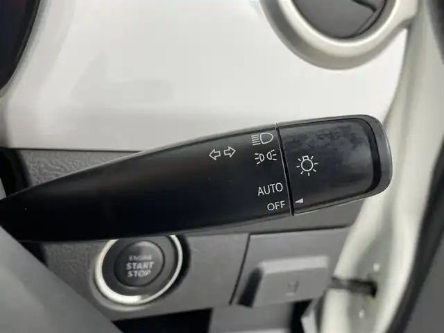 スズキ ハスラー G 群馬県 2014(平26)年 5.6万km パールホワイト/ブラック2トーンルーフ 社外ナビ　バックカメラ　衝突軽減システム　ＥＴＣ　ドライブレコーダー　シートヒーター　オートライト　電動格納ミラー　スマートキー　プッシュスタート　横滑り防止　禁煙車