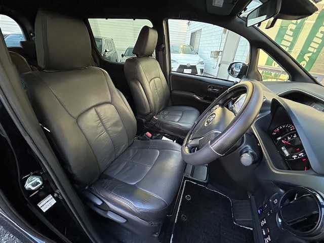 トヨタ ヴォクシー ZS 煌Ⅱ 埼玉県 2020(令2)年 2.9万km ブラック トヨタセーフティーセンス/・プリクラッシュセーフティ/・レーンディパーチャーアラート/・オートマチックハイビーム/・先行車発進告知機能/両側パワースライドドア/パワーバックドア/純正9インチメモリナビ/バックカメラ/フルセグTV/前後コーナーセンサー/前後ドライブレコーダー/ETC/ステアリングスイッチ/LEDヘッドライト/LEDフィグランプ/革調シートカバー/保証書/取扱説明書