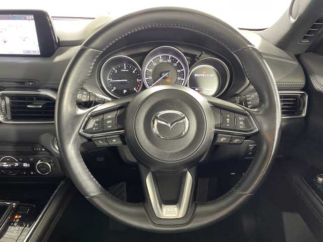 マツダ ＣＸ－８ XD プロアクティブ 神奈川県 2018(平30)年 5.3万km スノーフレイクホワイトパールマイカ ディーゼルターボ/マツダコネクトSDナビゲーション/フルセグ　CD DVD　AM FM Bluetooth　AUX/360度ビューモニター/社外後席モニター/前後パーキングセンサー/ヘッドアップディスプレイ/アドバンスドスマートシティブレーキサポート/ブラインドスポットモニタリング/レーダークルーズコントロール/スマートシティブレーキサポート/レーンキープアシストシステム/カラーマルチインフォメーションディスプレイ/アクティブドライビングディスプレイ/交通標識認識システム/ドライバーアテンションアラート/車線逸脱警報システム/革巻きステアリング/ステアリングヒーター/ブラッククロスシート/D席メモリーパワーシート/前席シートヒーター/電子パーキング　オートホールド/トラクションコントロールシステム/ビルトインETC/前方ドライブレコーダー/プッシュスタート/スマートキー/アダブティブLEDヘッドランプ/オートライト/フロントフォグランプ/純正19インチアルミホイール/純正リアスポイラー