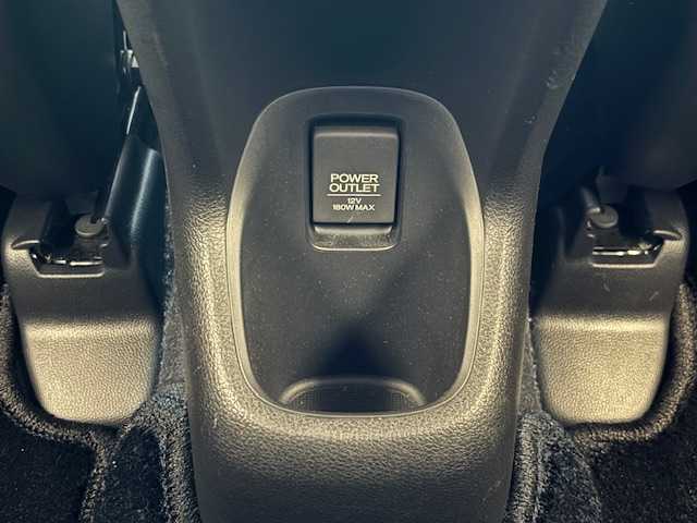 ホンダ ヴェゼル ハイブリッド RS ホンダセンシング 埼玉県 2016(平28)年 6.6万km プレミアムクリスタルレッドM ホンダセンシング/8インチメモリーナビ/ CD/DVD/BT/USB/HDMI/フルセグ/バックカメラ/ハーフレザーシート/シートヒーター/18インチアルミホイール/レーダークルーズコントロール/レーンキープアシスト/ETC/スマートキー/禁煙車