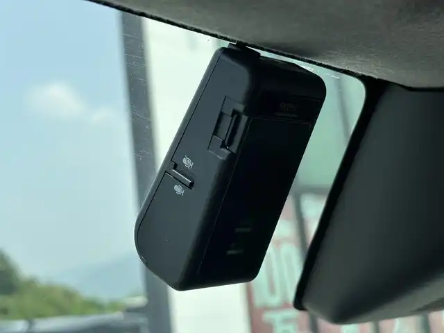 トヨタ ルーミー カスタムG 奈良県 2020(令2)年 3.2万km パールホワイトⅢ 両側パワースライドドア/純正ナビ(フルセグTV/CD/AM・FM/BT)/バックカメラ/ビルトインETC/前方ドラレコ/クルーズコントロール/オートブレーキホールド/後席サンシェード/アイドリングストップ機能/LEDヘッドライト/純正14インチアルミホイール/純正フロアマット/スペアキー