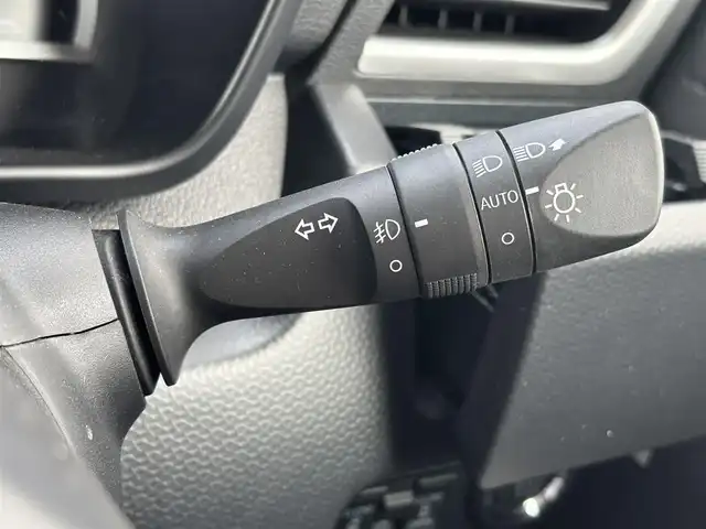 トヨタ ルーミー カスタムG 奈良県 2020(令2)年 3.2万km パールホワイトⅢ 両側パワースライドドア/純正ナビ(フルセグTV/CD/AM・FM/BT)/バックカメラ/ビルトインETC/前方ドラレコ/クルーズコントロール/オートブレーキホールド/後席サンシェード/アイドリングストップ機能/LEDヘッドライト/純正14インチアルミホイール/純正フロアマット/スペアキー