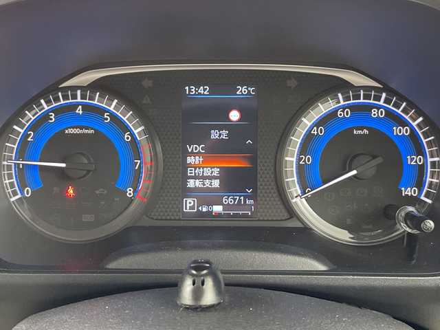 日産 ルークス X 道央・札幌 2024(令6)年 0.7万km ホワイトパール ・４WD/・インテリジェント エマージェンシーブレーキ/・踏み間違い衝突防止アシスト:/・インテリジェントアラウンドビューモニター/・社外ナビ（AVN-LBS01）/・Bluetooth/USB/・アラウンドビューモニター/・片側パワースライドドア/・前席シートヒーター/ステアリングヒーター/・LEDヘッドライト/オートハイビーム/・オートライト/・スマートキー/・横滑り防止装置/・盗難防止装置/・社外ETC/・アイドリングストップ