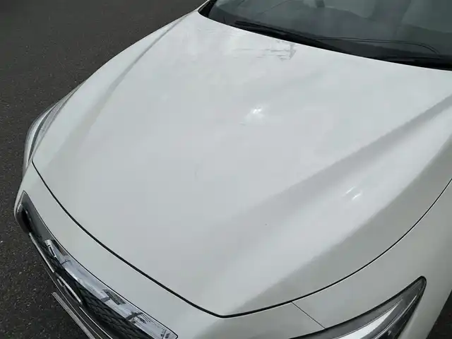 日産 スカイライン ハイブリッド 350GT FOUR 山形県 2016(平28)年 4.2万km ブリリアントホワイトパール 4WD/禁煙車/純正ナビフルセグＴＶ/エマージェンシーブレーキ/ビルトインＥＴＣ/エンジンスターター/レーダークルーズコントロール/ハーフレザーシート/スマートキー2個/プッシュスタート/全周囲カメラ/ドライブレコーダー/LEDヘッドライト/純正アルミホイール/オートライト/オートマチックハイビーム/Bluetooth接続/USB入力端子×2
