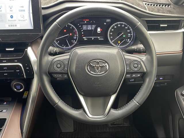 トヨタ ハリアー Z 沖縄県 2020(令2)年 6.5万km プレシャスブラックパール 純正１２．３型ナビ　/　(フルセTV　Bluetooth　FM/AM)/ＪＢＬサウンド　/アラウンドビューモニター　/ＬＥＤヘッドライト　/レーダークルーズコントロール　/パワーバックドア　/パワーシート　/ハーフレザーシート/純正15インチアルミホイール/プッシュスタート/スマートキー/スペアキー　/ETC2.0