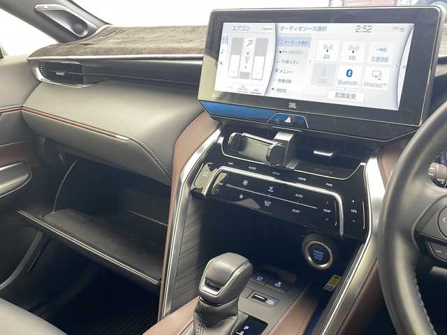 トヨタ ハリアー Z 沖縄県 2020(令2)年 6.5万km プレシャスブラックパール 純正１２．３型ナビ　/　(フルセTV　Bluetooth　FM/AM)/ＪＢＬサウンド　/アラウンドビューモニター　/ＬＥＤヘッドライト　/レーダークルーズコントロール　/パワーバックドア　/パワーシート　/ハーフレザーシート/純正15インチアルミホイール/プッシュスタート/スマートキー/スペアキー　/ETC2.0