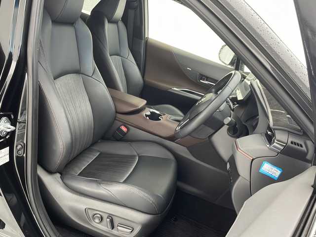 トヨタ ハリアー Z 沖縄県 2020(令2)年 6.5万km プレシャスブラックパール 純正１２．３型ナビ　/　(フルセTV　Bluetooth　FM/AM)/ＪＢＬサウンド　/アラウンドビューモニター　/ＬＥＤヘッドライト　/レーダークルーズコントロール　/パワーバックドア　/パワーシート　/ハーフレザーシート/純正15インチアルミホイール/プッシュスタート/スマートキー/スペアキー　/ETC2.0