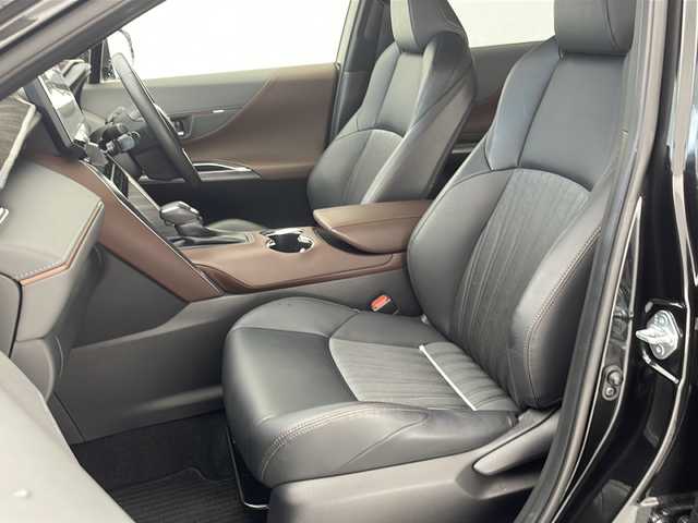 トヨタ ハリアー Z 沖縄県 2020(令2)年 6.5万km プレシャスブラックパール 純正１２．３型ナビ　/　(フルセTV　Bluetooth　FM/AM)/ＪＢＬサウンド　/アラウンドビューモニター　/ＬＥＤヘッドライト　/レーダークルーズコントロール　/パワーバックドア　/パワーシート　/ハーフレザーシート/純正15インチアルミホイール/プッシュスタート/スマートキー/スペアキー　/ETC2.0